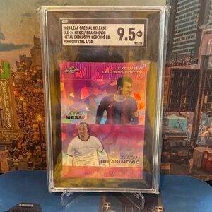 Exclusive Legends Edition Pink Crystal Card~ 1/10 Messi Zlatan 🔥🔥